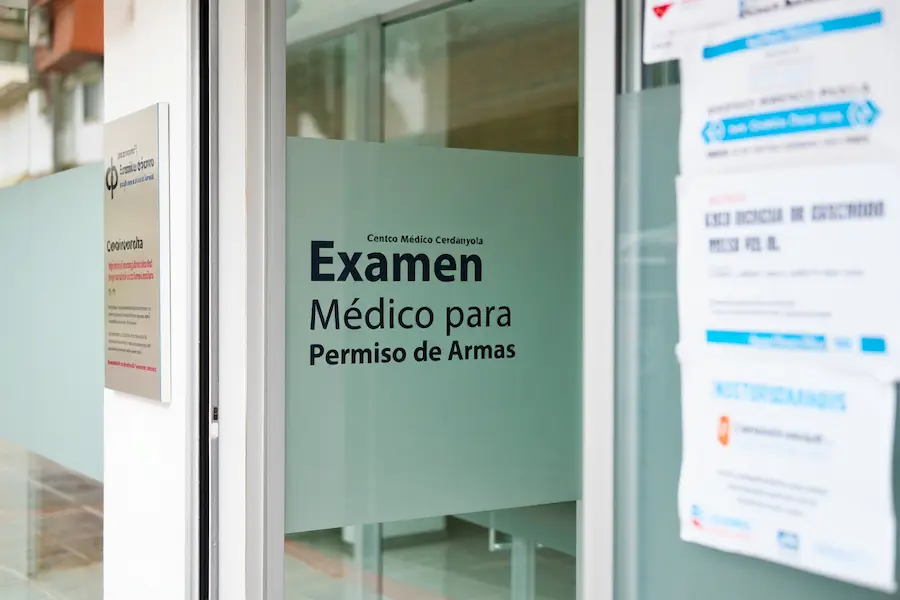 Examen médico para permiso de armas en Centro Médico Cerdanyola